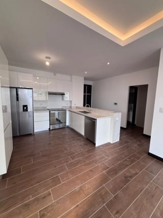 Apartamento en renta en Lirios de Cayalá | 2 habitaciones | Zona 16 — Apartamento en Alquiler en Lirios de Cayalá II, Zona 16, Guatemala, Ciudad — miniatura 1 de 9