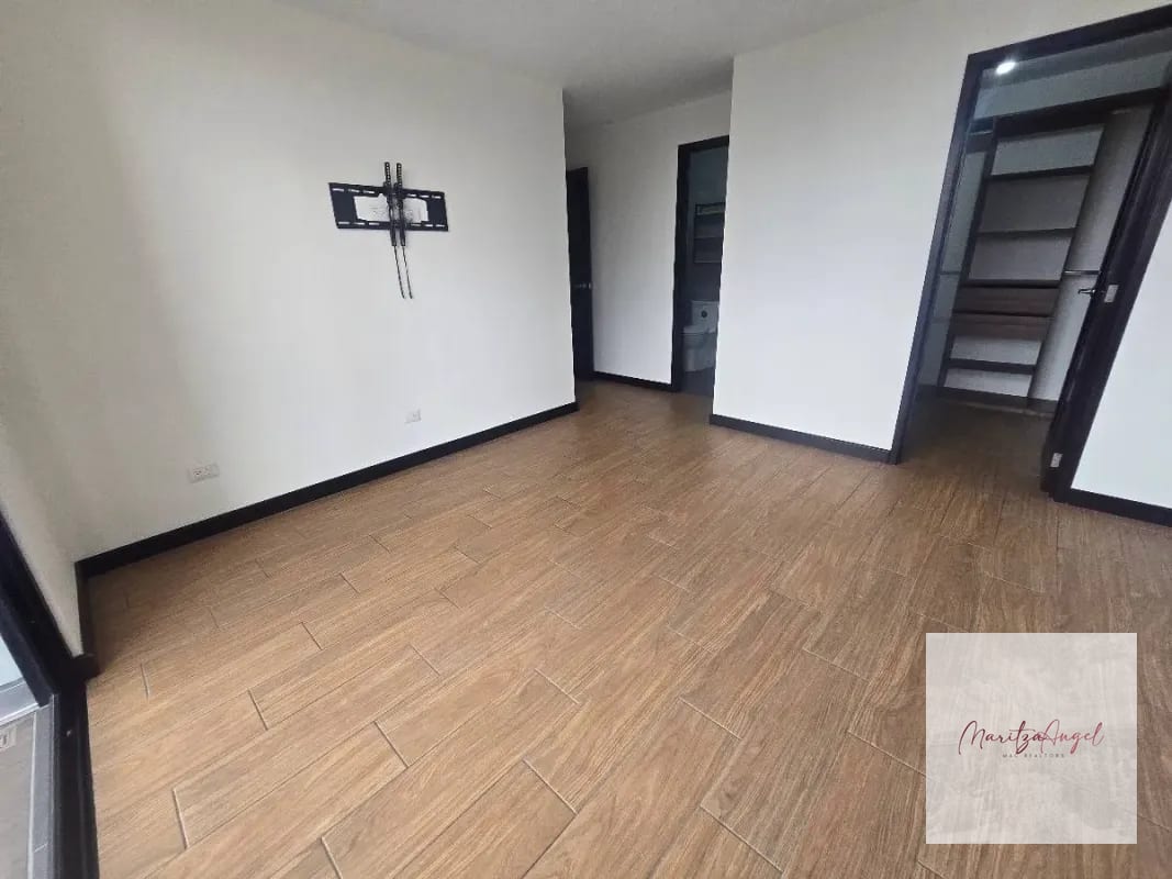 VENTA DE APARTAMENTO EN ZONA 15 TORRE PRAGA — Apartamento en Venta en Zona 15, Guatemala, Ciudad — foto 10 de 15