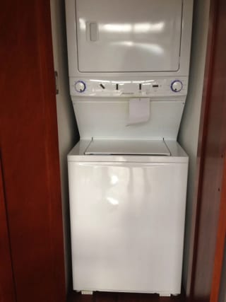 📍 Apartamento Tipo Loft en Renta – 1 Hab | Edificio Lindora, Zona 16 — Apartamento en Alquiler en Zona 16, Guatemala, Ciudad — miniatura 8 de 16
