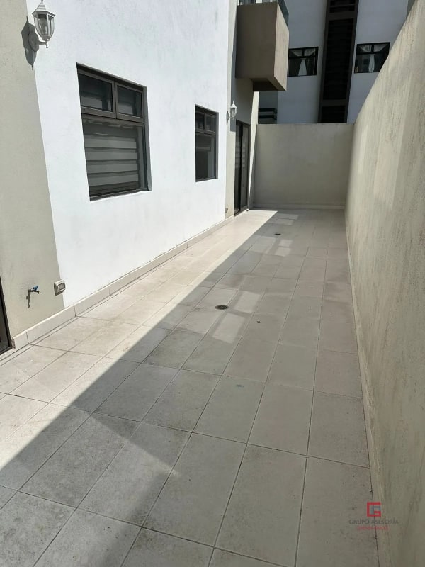 Apartamento primer nivel en renta Di Fiori - 2