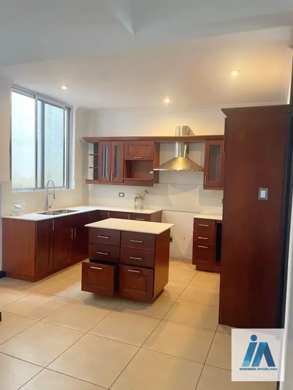 CASA EN VENTAđ Residencial La Mirada, Km 10.5 Carretera a El Salvador Vive en la exclusividad Carretera a El Salvador, en una residencia Ășnica â Casa en Venta en Carretera a El Salvador, Guatemala, Ciudad â foto 13 de 16