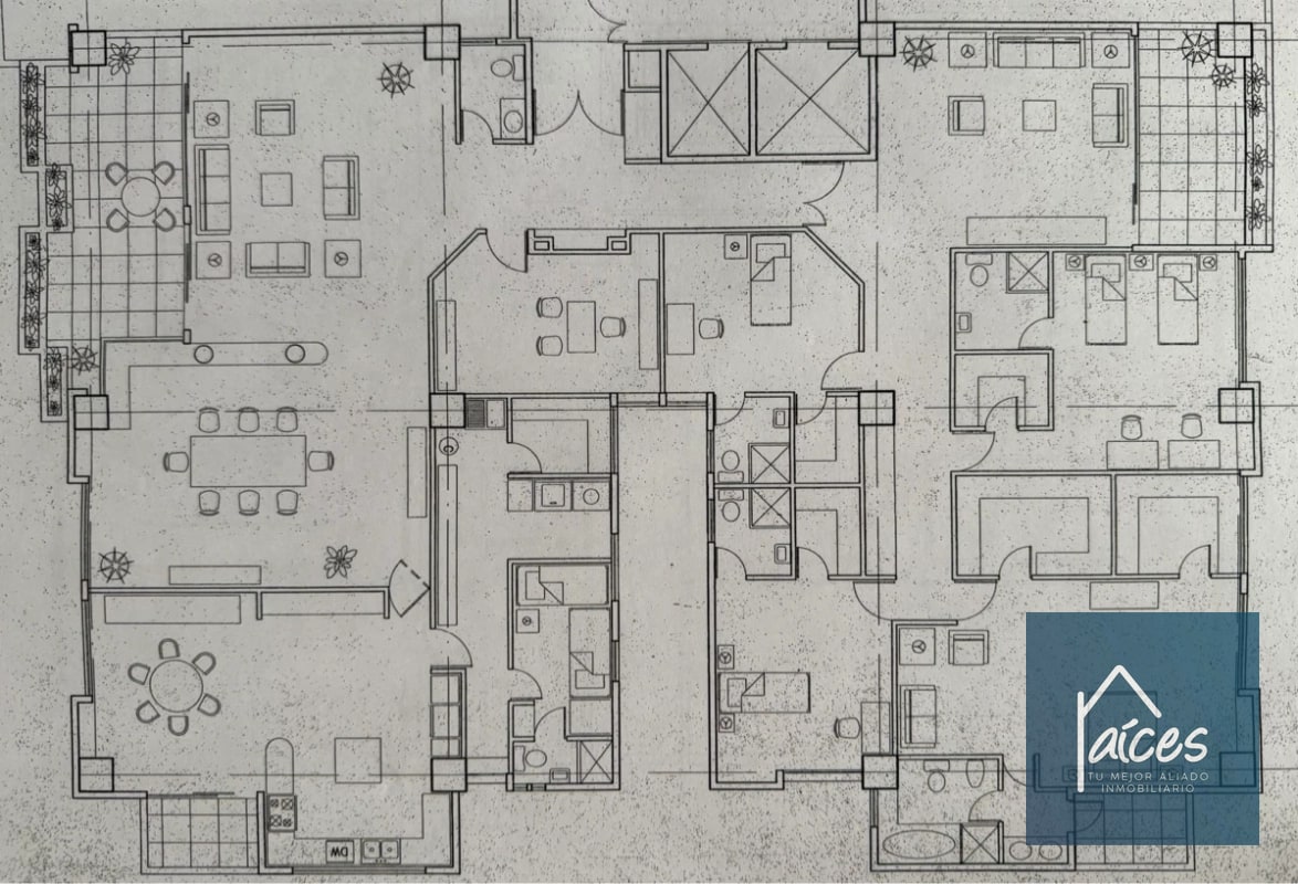 Apartamento PH en venta Zona 10 a una cuadra de La Estación (20) - 1