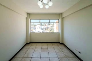 Apartamento en Zona 2 — Apartamento en Venta en Zona 2, Guatemala, Ciudad — miniatura 2 de 6