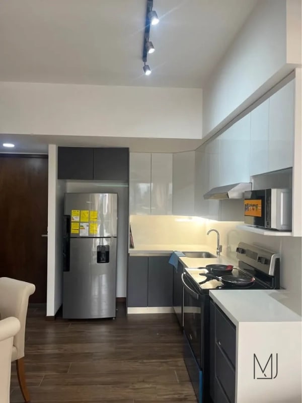 Apartamento en Alquiler | Edificio Brunelo | Zona 10 | Amueblado y excelente ubicación — Apartamento en Alquiler en Brunelo, Zona 10, Guatemala, Ciudad — foto 8 de 9