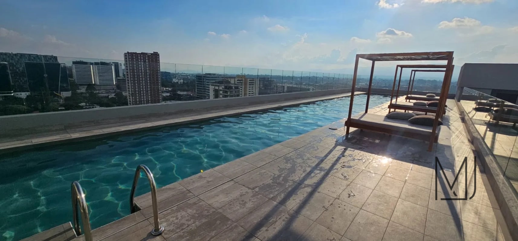 Apartamento en Alquiler | Edificio Brunelo | Zona 10 | Amueblado y excelente ubicación — Apartamento en Alquiler en Brunelo, Zona 10, Guatemala, Ciudad — foto 4 de 9
