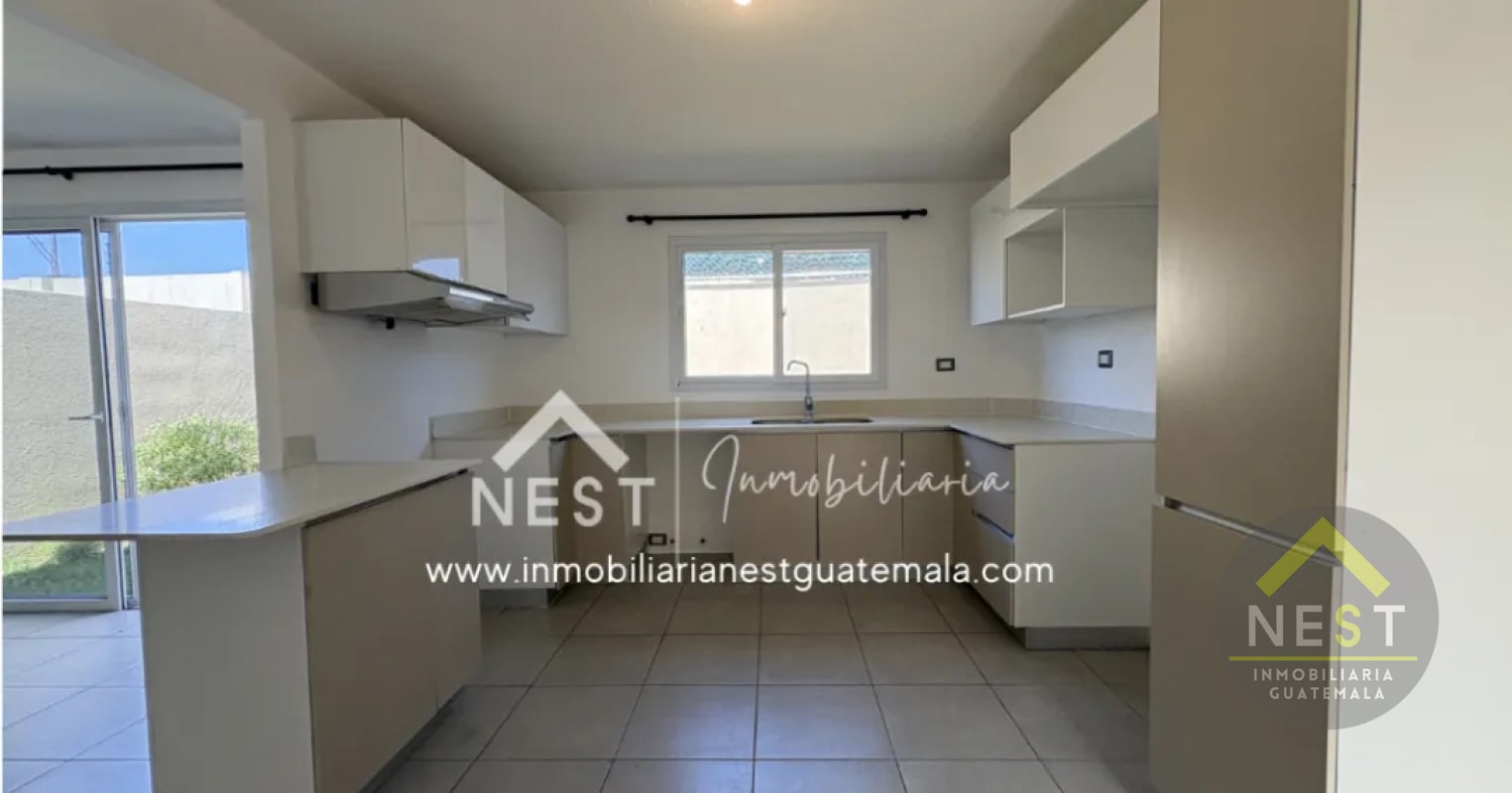 Casa amplia en venta | CUMBRES DE LA ARBOLEDA - Km 21.5 CAES - 17