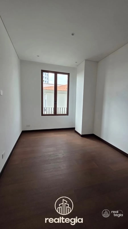 APARTAMENTO EN NOGALES DE CAYALÁ ZONA  16 - 11