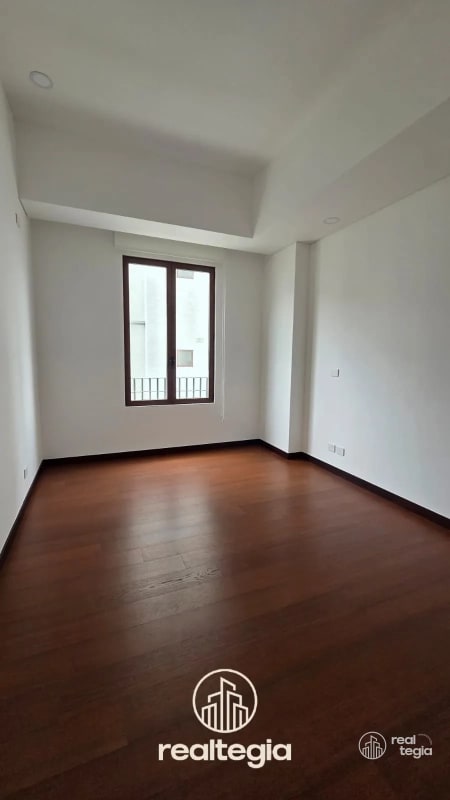 APARTAMENTO NOGALES DE CAYALÁ ZONA 16 - 4