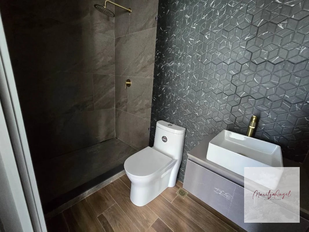 VENTA DE APARTAMENTO EN ZONA 10 PARA ESTRENAR - 8