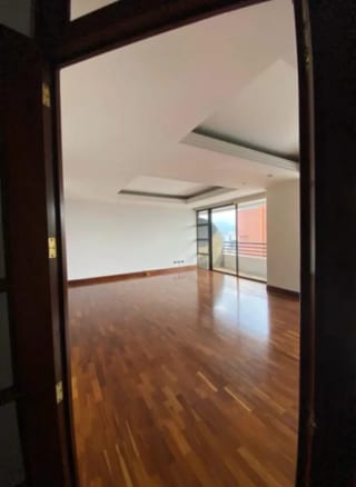 Apartamento en Venta Edificio San Ignacio II — Apartamento en Venta en Zona 10, Guatemala, Ciudad — miniatura 2 de 7
