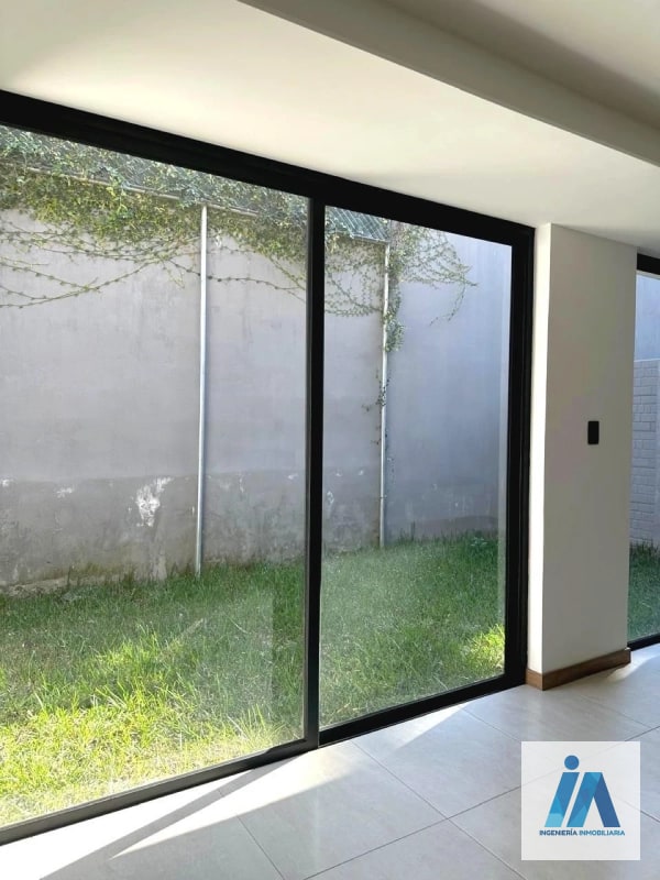 CASA EN ALQUILER – Condominio Danté Kanajuyú, Zona 16 — Casa en Alquiler en Zona 16, Guatemala, Ciudad — foto 12 de 15