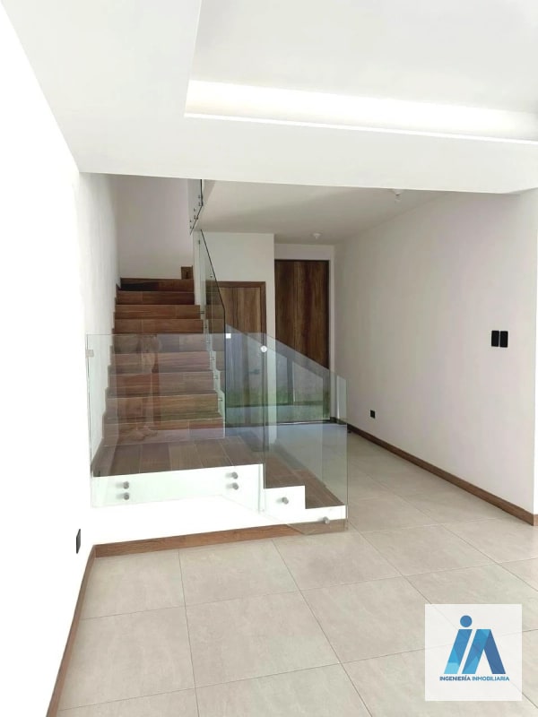 CASA EN ALQUILER – Condominio Danté Kanajuyú, Zona 16 — Casa en Alquiler en Zona 16, Guatemala, Ciudad — foto 11 de 15