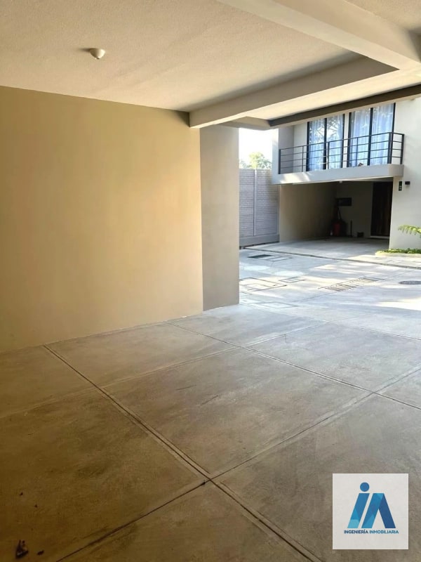 CASA EN ALQUILER – Condominio Danté Kanajuyú, Zona 16 — Casa en Alquiler en Zona 16, Guatemala, Ciudad — foto 2 de 15