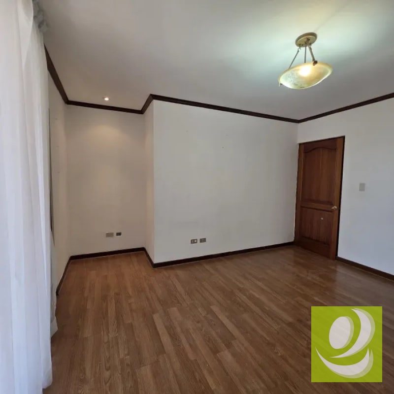 APARTAMENTO EN RENTA O VENTA EN CASTELLAR ZONA 10 - 3