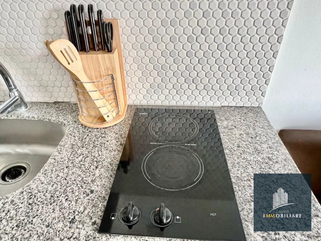 Apartamento amueblado en venta 4 Grados Norte, zona 4 - 4
