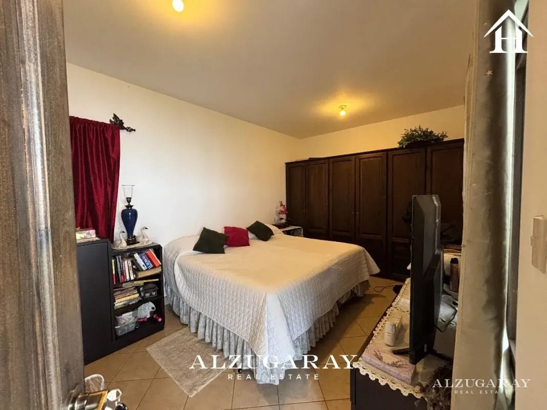 CASA ESTILO COLONIAL C/ JARDIN 2 HAB. / SAN PEDRO LAS HUERTAS — Casa en Venta en San Pedro Las Huertas, Antigua, Sacatepéquez — foto 5 de 13