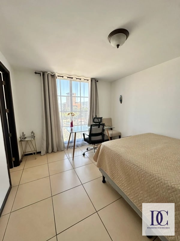 📍 APARTAMENTO EN RENTA AMUEBLADO – EDIFICIO MADELEINE | ZONA 10 - 4