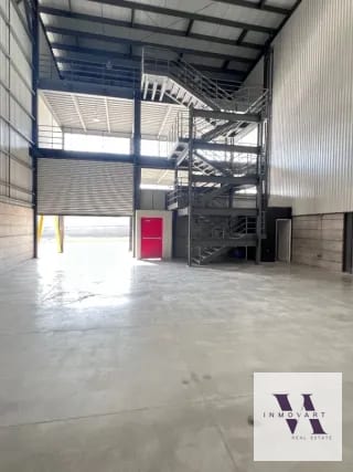 Alquiler de bodega en Naranjo dentro de complejo Industrial — Bodega / Ofibodega en Alquiler en Condado Naranjo, Zona 4 Mixco, Guatemala, Ciudad — miniatura 5 de 6