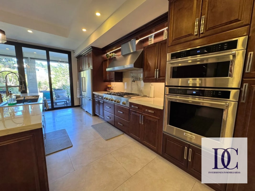 CASA EN VENTA CON PISCINA – LAZOS DE FRAIJANES; KM.20 CAES - 12