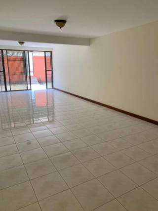 Se Vende Apto. en Zona 10. — Apartamento en Venta en Zona 10, Guatemala, Ciudad — miniatura 1 de 17