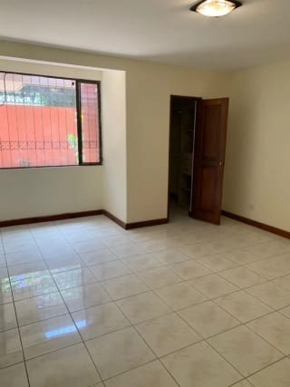 Se Vende Apto. en Zona 10. — Apartamento en Venta en Zona 10, Guatemala, Ciudad — miniatura 12 de 17