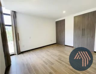 Venta de Amplio Apartamento - O2, KM 14.1 CES — Apartamento en Venta en O2, Carretera a El Salvador, Guatemala, Ciudad — miniatura 4 de 13