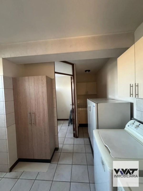 APARTAMENTO EN RENTA – SUITES EMBAJADOR, ZONA 10 - 2