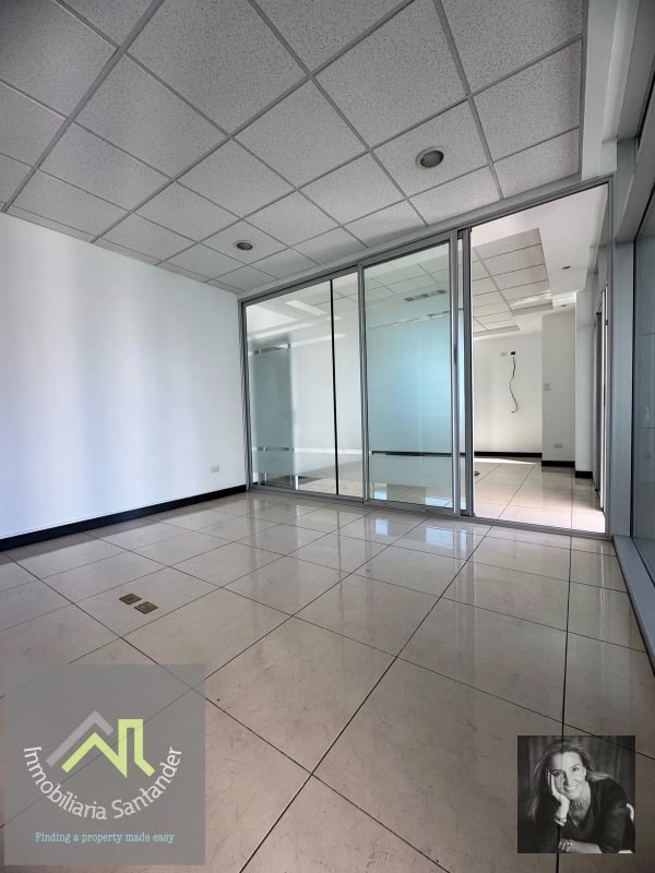 DUBAI CENTER / Oficina en Venta , zona 10 - 14