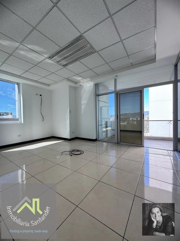 DUBAI CENTER / Oficina en Venta , zona 10 - 10