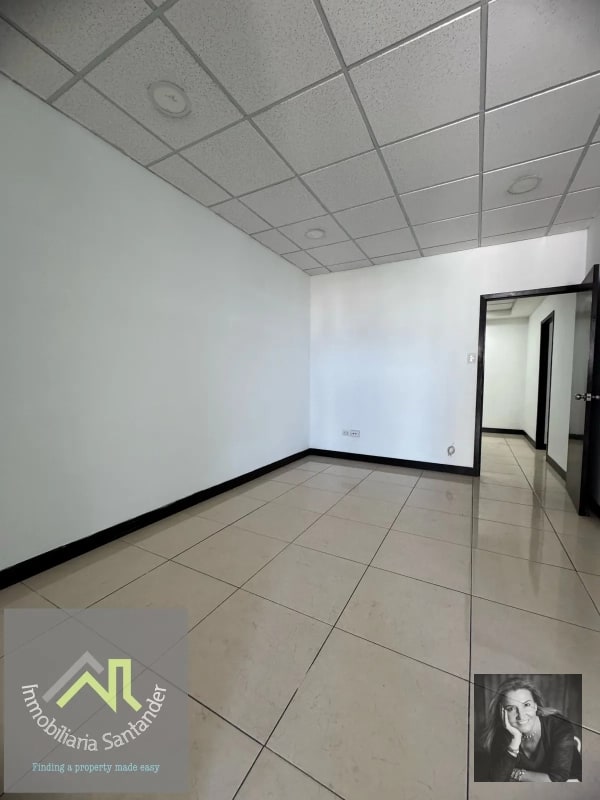 DUBAI CENTER / Oficina en Venta , zona 10 - 9