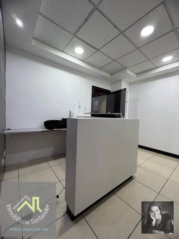 DUBAI CENTER / Oficina en Venta , zona 10 - 6