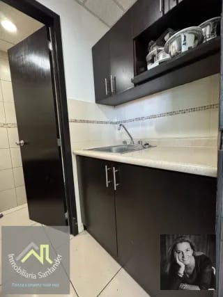 DUBAI CENTER / Oficina en Venta , zona 10 — Oficina en Venta en Dubai Center, Zona 10, Guatemala, Ciudad — miniatura 3 de 17