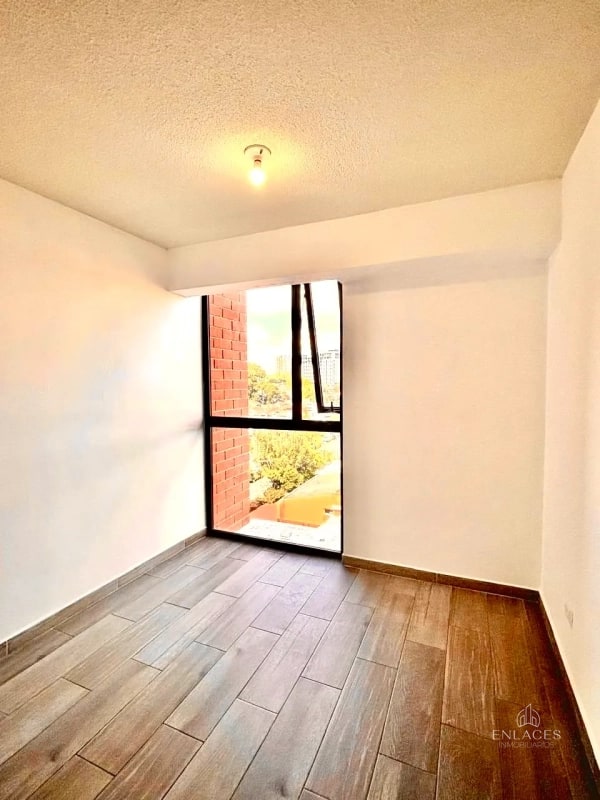 Zona 11 • Apartamento en Venta • Edificio Aralia - 2