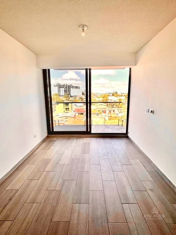 Zona 11 • Apartamento en Venta • Edificio Aralia - 1