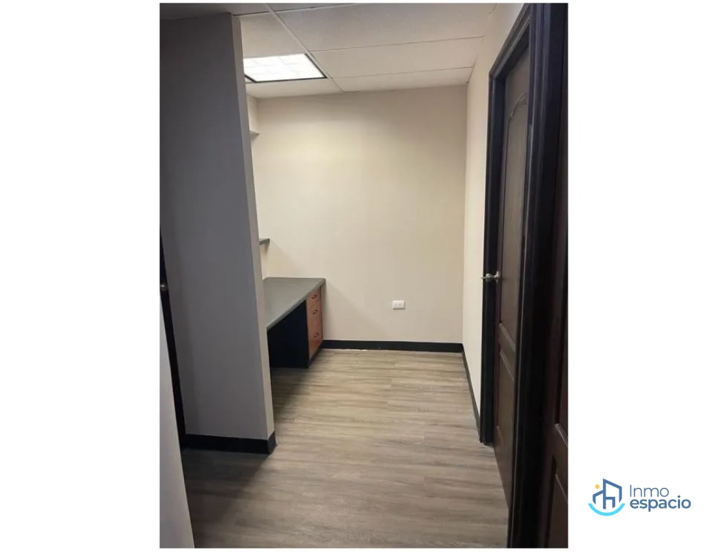 Clínica en renta en Vista Hermosa Zona 15 – Dentro de Multimedica - 11