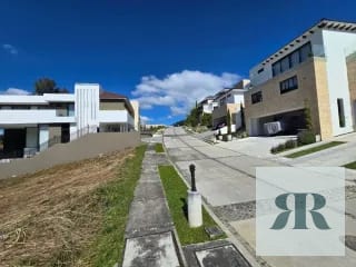 *Venta Terreno Lomas de San Isidro, Zona 16* — Terreno en Venta en Lomas de San Isidro, Zona 16, Guatemala, Ciudad — miniatura 5 de 6
