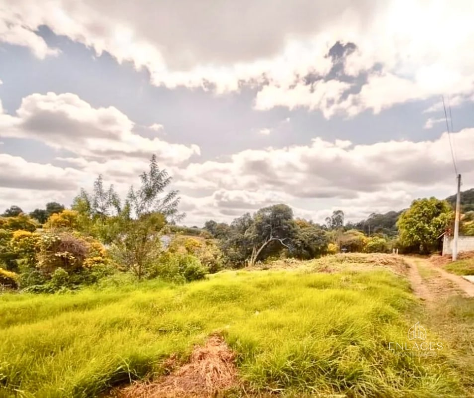 Santiago Sacatepéquez • Terreno en Venta • Granjas Villa Alicia - 3