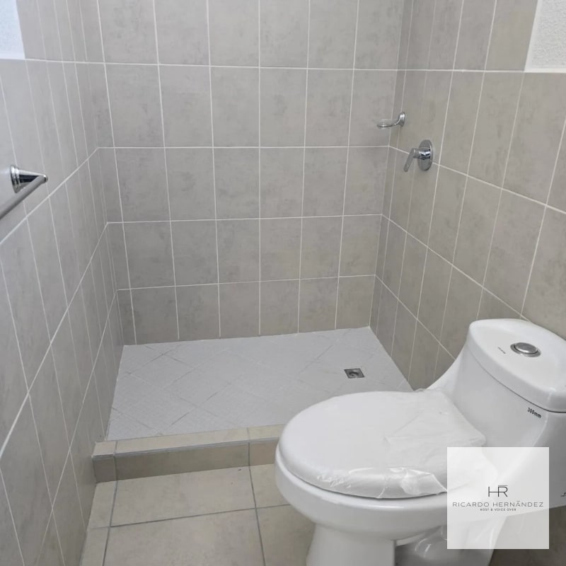 Alquiler de Casa Familiar: Colinas Premier, Palencia - 4