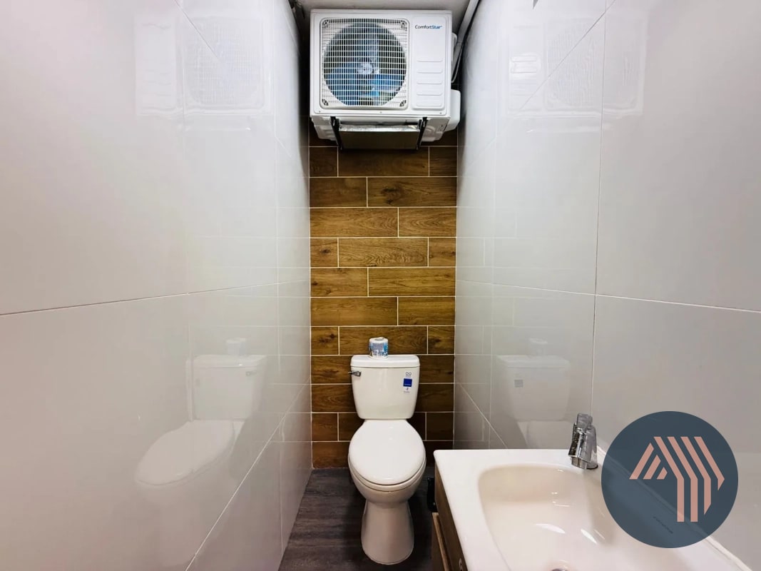 ALQUILER DE CLINICA REMODELADA - CENTRO MÉDICO, ZONA 10 - 2