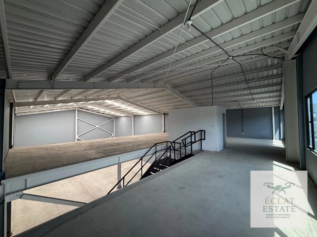 Ofibodega en Zona Industrial UNO en Renta | Carretera a San José Pinula - 2