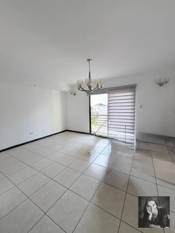 Casa en Venta en Vistas de San Isidro – Zona 16 - 16
