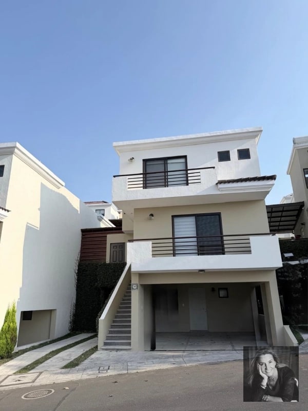 Casa en Venta en Vistas de San Isidro – Zona 16 - 17