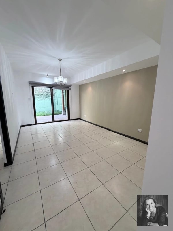 Casa en Venta en Vistas de San Isidro – Zona 16 - 10