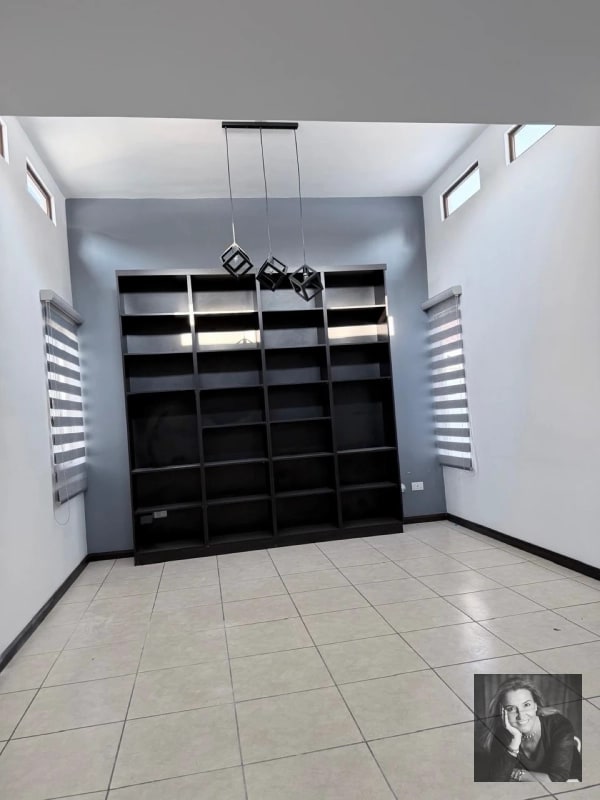 Casa en Venta en Vistas de San Isidro – Zona 16 - 1