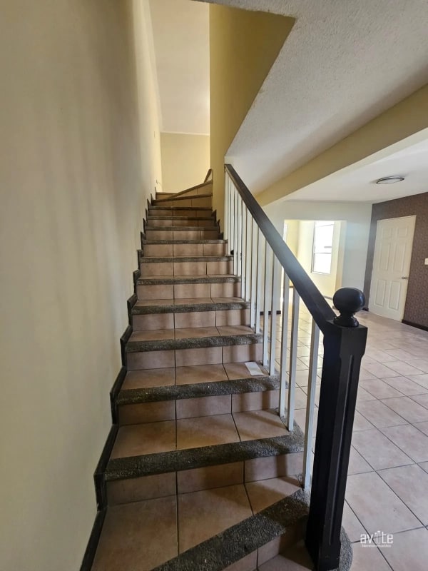 Condado Naranjo, casa Navarra dentro de Alameda Norte Q2,750,000 - 14