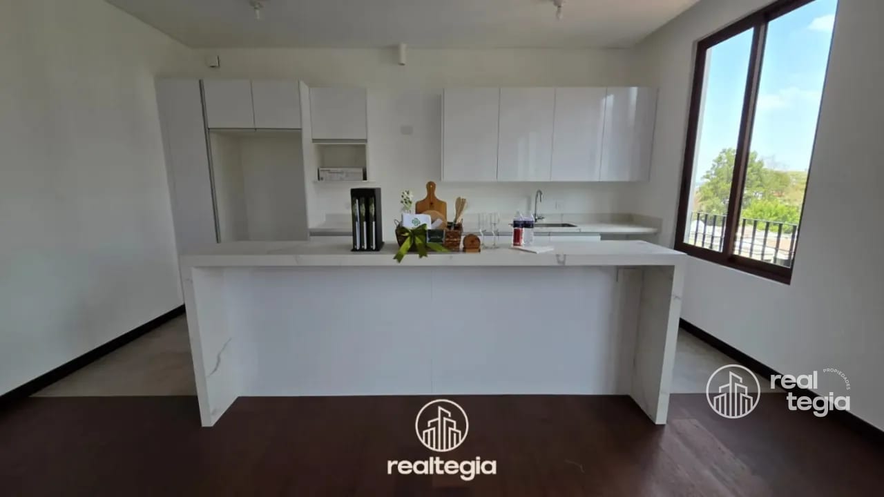 APARTAMENTO NOGALES DE CAYALÁ ZONA 16 — Apartamento en Venta en Zona 16, Guatemala, Ciudad — foto 1 de 13