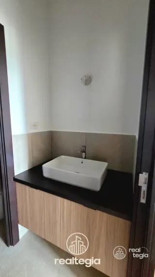 APARTAMENTO NOGALES DE CAYALÁ ZONA 16 — Apartamento en Venta en Zona 16, Guatemala, Ciudad — miniatura 4 de 13