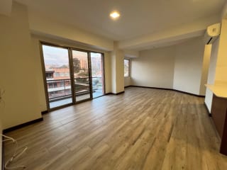 APARTAMENTO RENTA ZONA 15, VH2, 88 MTS2 , 1 DORMITORIO, 1.5 BAÑOS, 2 PARQUEOS TANDEM $1,125 — Apartamento en Alquiler en Vista Hermosa II, Zona 15, Guatemala, Ciudad — miniatura 1 de 8