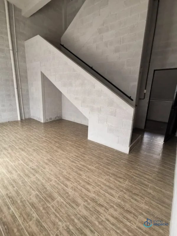 OFIBODEGA EN VENTA – Carretera Interamericana, zona 1 de Mixco, - 16