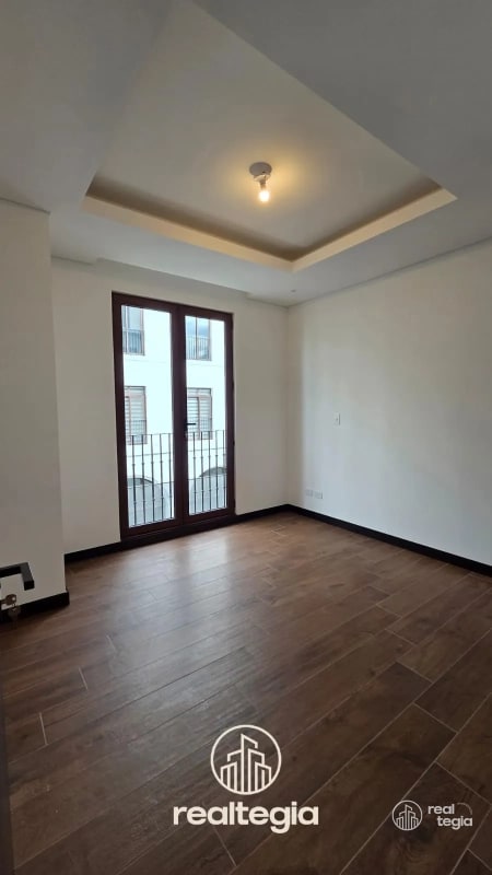 APARTAMENTO EN LIRIOS IV DE CAYALÁ ZONA 16 - 5